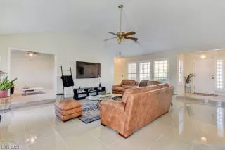 Photo #6: 2500782 Listing