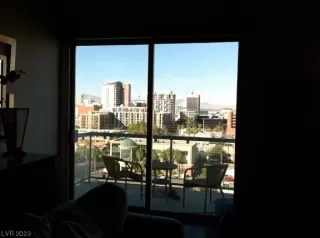 Photo #2: 2500791 Listing 