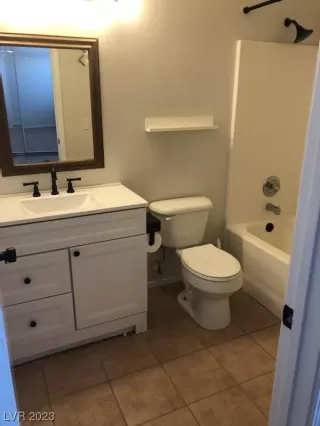 Photo #4: 2500801 Listing 