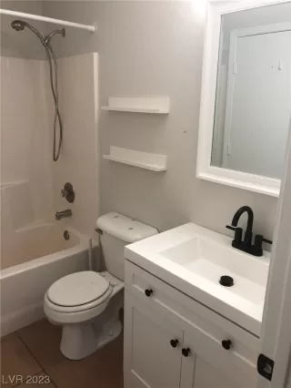 Photo #6: 2500801 Listing 