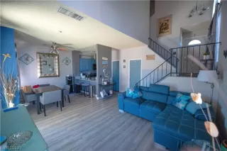 Photo #3: 2500812 Listing 