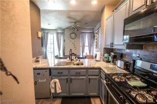 Photo #6: 2500812 Listing 