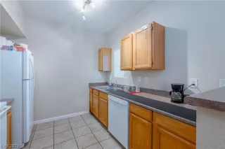 Photo #3: 2500838 Listing 