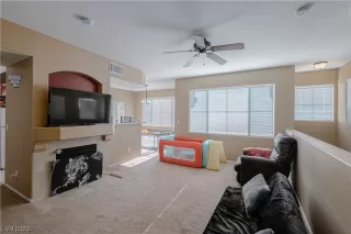 Photo #3: 2500839 Listing 