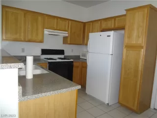 Photo #6: 2500851 Listing 
