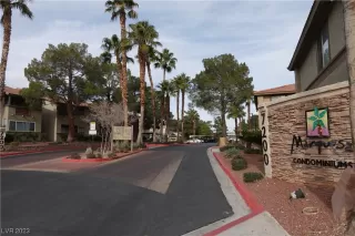 Photo #1: 2500855 Listing