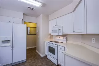 Photo #3: 2500889 Listing 