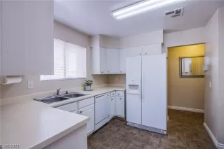 Photo #4: 2500889 Listing 