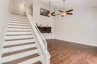 Photo #6: 2500910 Listing