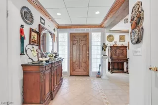 Photo #1: 2500924 Listing