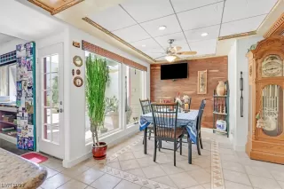 Photo #4: 2500924 Listing