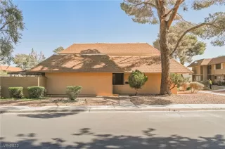 Photo #3: 2500926 Listing