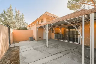 Photo #4: 2500926 Listing