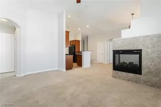 Photo #6: 2500980 Listing