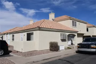 Photo #3: 2501034 Listing 