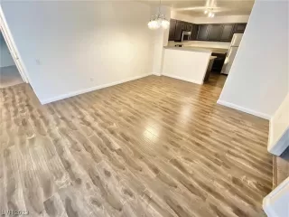 Photo #6: 2501043 Listing 