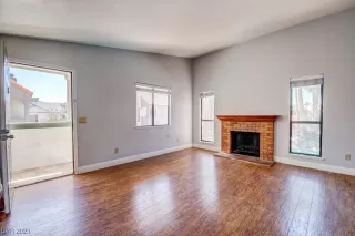 Photo #2: 2501051 Listing 