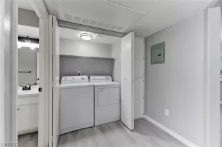 Photo #3: 2501052 Listing 