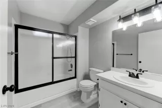 Photo #4: 2501052 Listing 