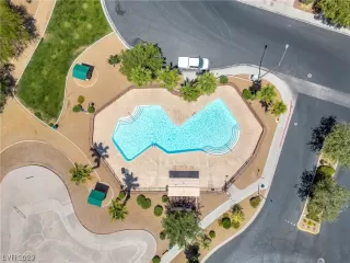 Photo #2: 2501078 Listing