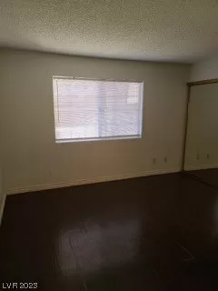 Photo #2: 2501084 Listing 