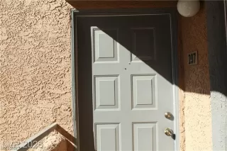 Photo #1: 2501099 Listing 