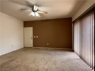 Photo #6: 2501208 Listing 