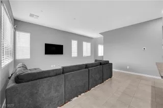 Photo #5: 2501212 Listing 