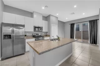 Photo #6: 2501212 Listing 