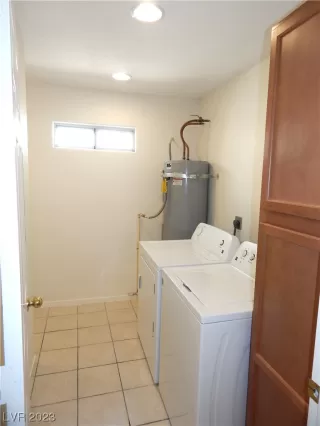 Photo #3: 2501246 Listing 