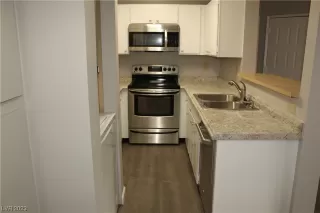 Photo #3: 2501264 Listing 