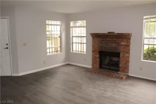 Photo #5: 2501264 Listing 