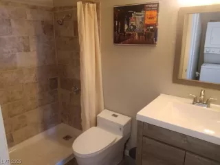 Photo #6: 2501305 Listing