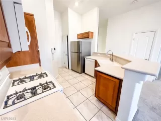 Photo #5: 2501326 Listing 