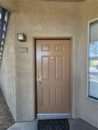 Photo #5: 2501331 Listing