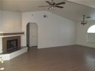 Photo #5: 2501333 Listing 