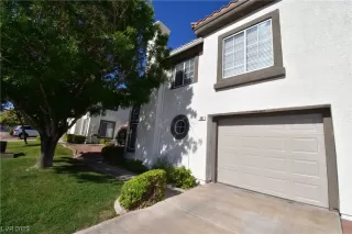 Photo #1: 2501355 Listing 