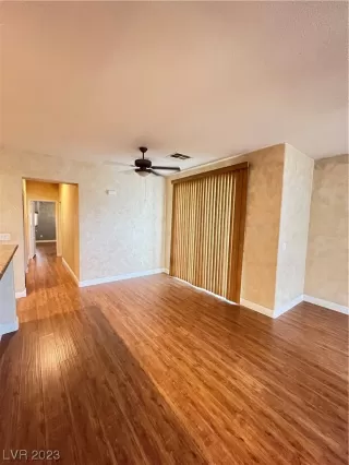 Photo #3: 2501357 Listing 