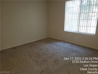 Photo #4: 2501367 Listing 