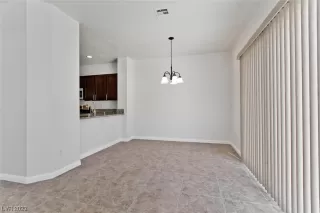 Photo #5: 2501388 Listing 