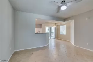 Photo #4: 2501405 Listing 