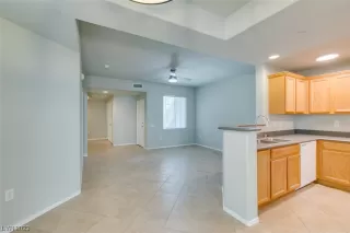 Photo #5: 2501405 Listing 