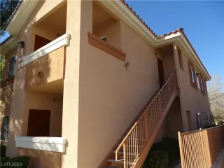 Photo #1: 2501420 Listing 