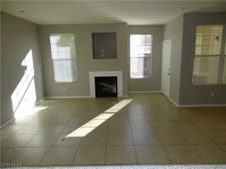 Photo #3: 2501439 Listing 