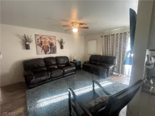 Photo #4: 2501457 Listing 