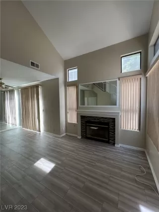 Photo #2: 2501474 Listing 