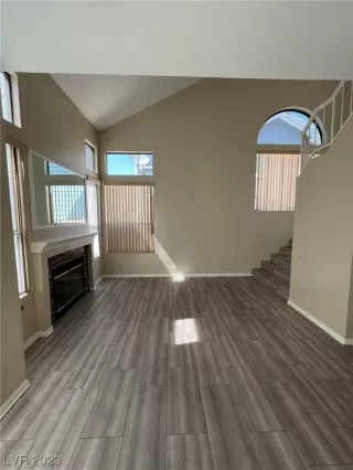 Photo #5: 2501474 Listing 