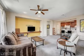 Photo #4: 2501482 Listing 