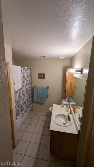 Photo #5: 2501493 Listing 