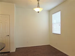 Photo #4: 2501512 Listing 